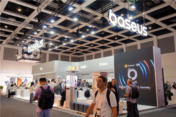 多款创新产品摘得业界大奖，Baseus倍思闪耀IFA 2026 