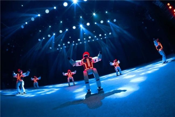 NexCore驱动技能进化：鹿明机器人剧场全球首演，解锁多元演艺场景 