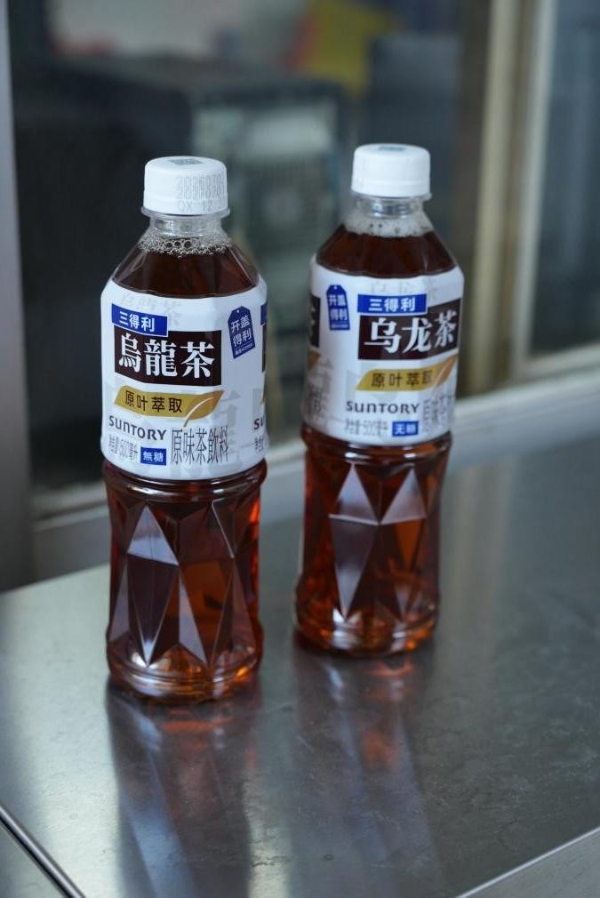 原叶是本分，风味是功夫：三得利乌龙茶的产品底色 
