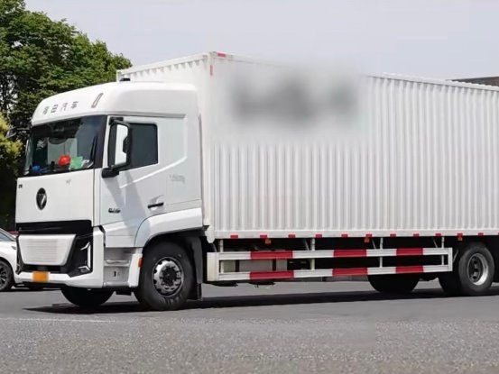 车跑得稳，人歇得好：欧航H7重卡陪王师傅跑顺汽配运输路 