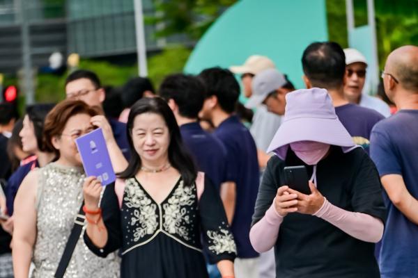 启元Q1探索版售价26,999元！上纬新材启元机器人面向大众正式开售 