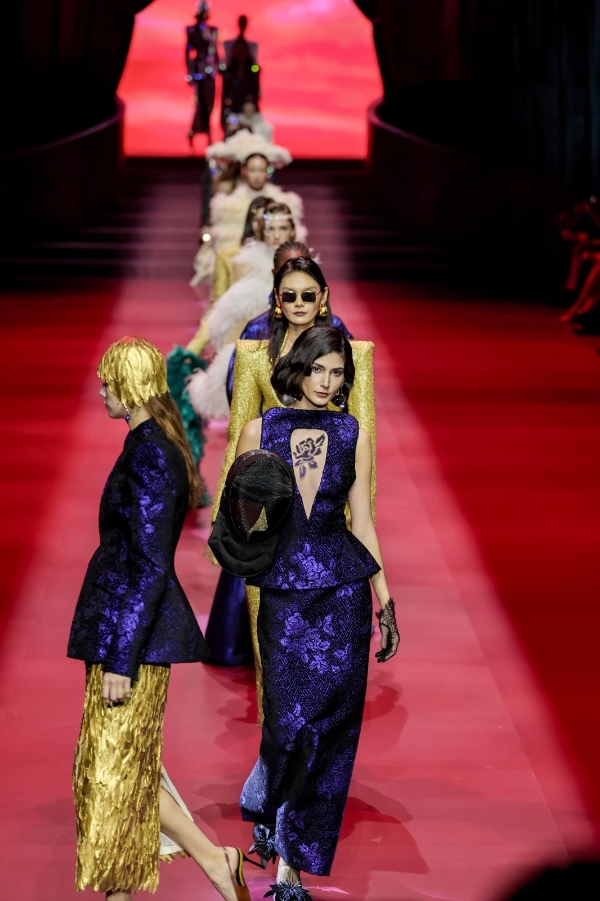 MAGGIE MA「晚序｜SILENCE VESPERS」亮相2026中国国际时装周（秋季）：以暮色叙事书写刚柔女性美学 