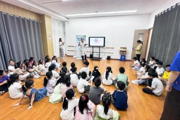 昆仑健康保险上海分公司扎实推进2026年“金融教育宣传周”系列活动 