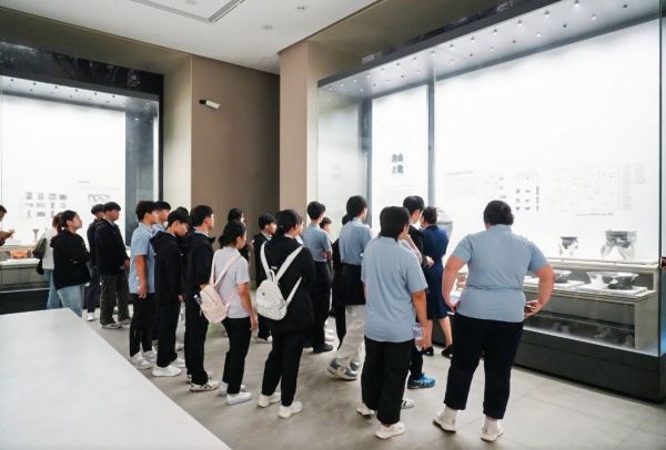 2026年中华全国体育基金会“小米体育奖学金项目”五周年公益研学活动在山东淄博举行 