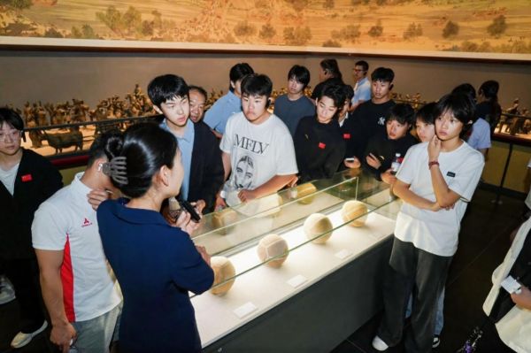2026年中华全国体育基金会“小米体育奖学金项目”五周年公益研学活动在山东淄博举行 