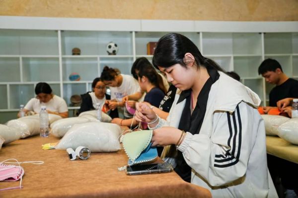 2026年中华全国体育基金会“小米体育奖学金项目”五周年公益研学活动在山东淄博举行 