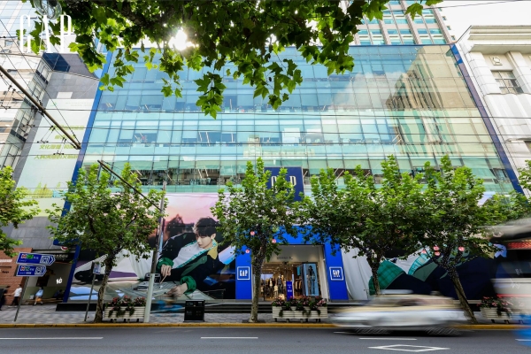 GAP 携手成毅继续前行，开启全新旅程：将沿途收藏 