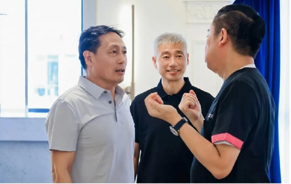 专业同行 丝玫瑰正式进驻八大处整形 