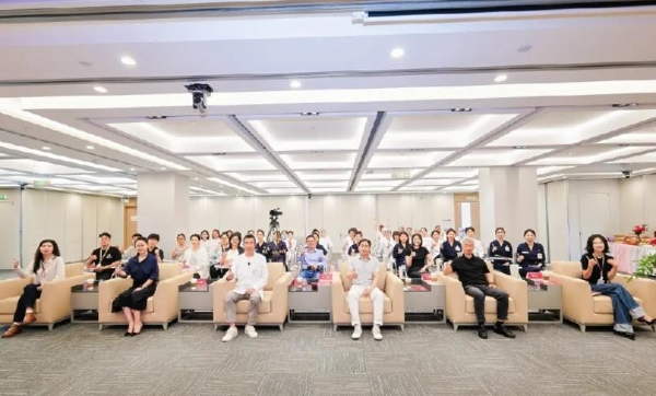 专业同行 丝玫瑰正式进驻八大处整形 