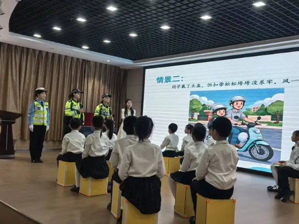 九号安全出行守护行动进校园 江苏南通交警携手九号电动车开展安全科普
