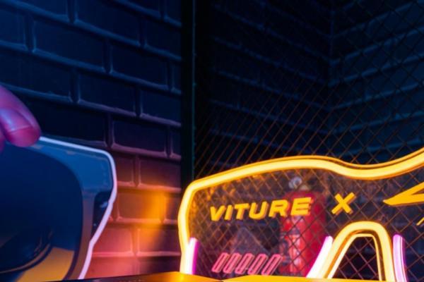 VITURE 携手《赛博朋克 2077》亮相 REDLAND 2026，全新联名XR眼镜年底发售