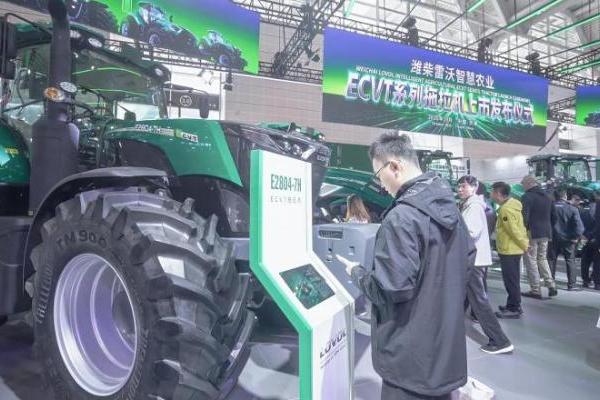 高端产品硬核集结 潍柴雷沃智慧农业实力闪耀2026中国国际农机展 
