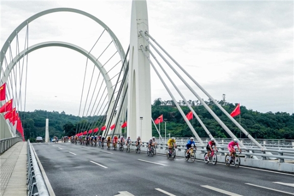 武阳里2026中国公路自行车公开赛（眉山彭山站）热力启幕！