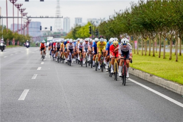 武阳里2026中国公路自行车公开赛（眉山彭山站）热力启幕！
