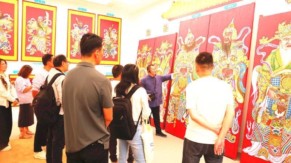 送福就送汉吉福！非遗门神年画版图再拓西南两省 