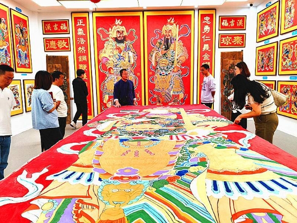 送福就送汉吉福！非遗门神年画版图再拓西南两省 