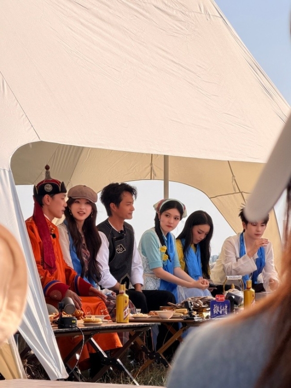 大漠扬歌，国音启新！歌手云飞唱响草原，《国音正青春》10月7日璀璨开播 