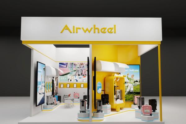 广交会“神器”引来疯抢 外商骑爱尔威Airwheel电动可登机行李箱(Luxury Cabin Suitcase)满场飞奔 