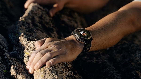 能量无界，征途无垠，amazfit 发布新品 T-Rex Dual Solar智能运动手表 