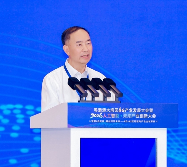 中国通信企业协会副会长兼秘书长苏少林