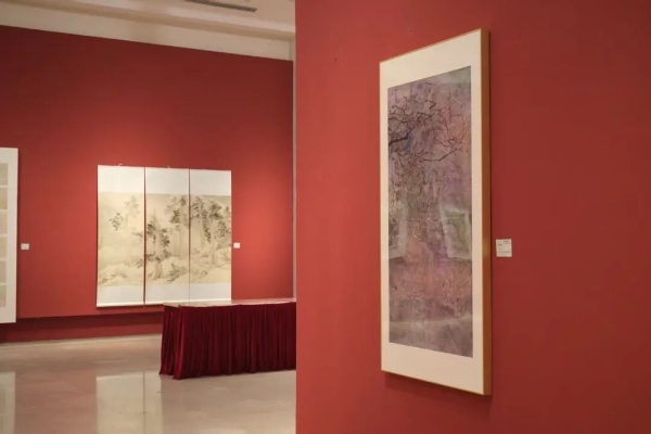湖山入卷，华采绽放：基于西湖美学的当代女性艺术创作展暨学术研讨会在上海朵云轩艺术中心举行 