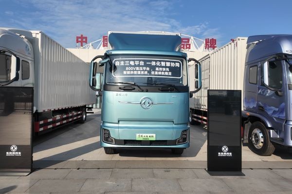 性能体验双跃升 东风天锦KR尽显“新能源王者”实力