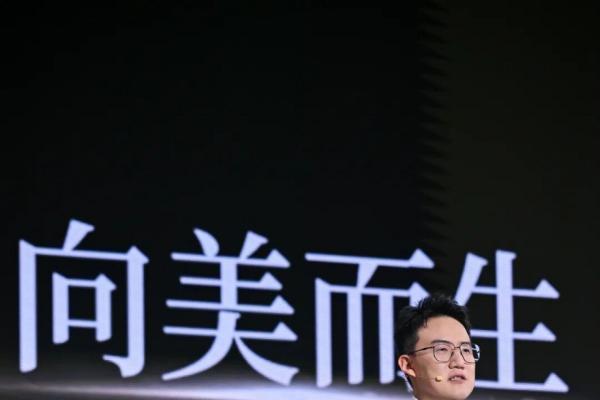 在这场发布会，我们找到了克丽缇娜的高光时刻！
