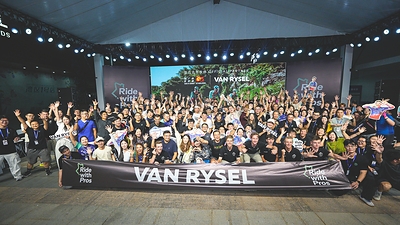 迪卡侬达飞车队职业车手亮相深圳，VAN RYSEL以专业力量连接骑行社群