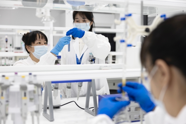 冠军实力双向奔赴，薇诺娜携手全红婵以专业力量守护皮肤健康