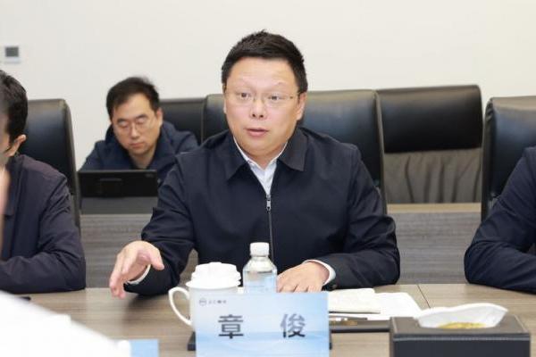 北汽重卡×湖南大学×江南大学，三方携手共启“星”征程 