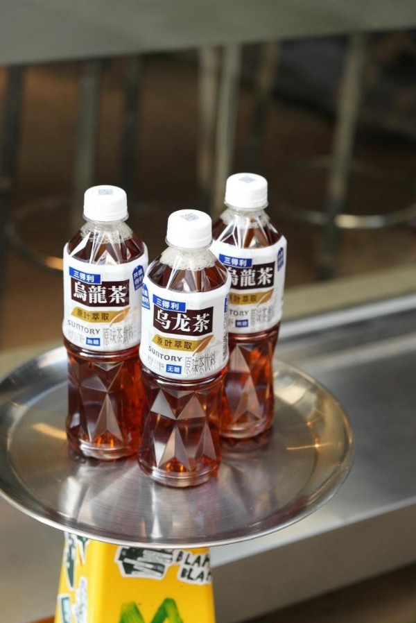 二十余年口感稳定如一，三得利乌龙茶的清醇茶香靠什么支撑