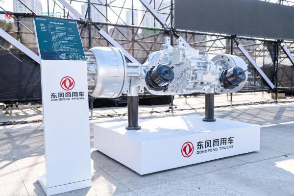 跳出油改电桎梏！解析两款东风德纳电驱桥的硬核原生实力 
