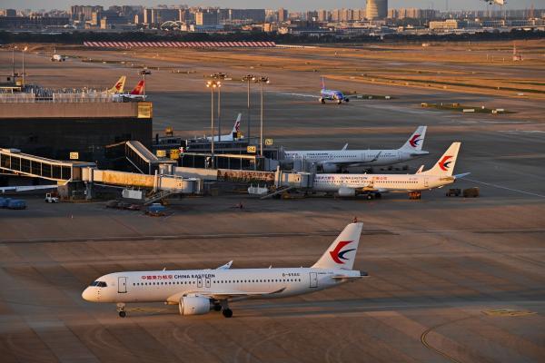 2026年冬春航季：东航加密多条国际航线，上新冰雪与避寒主题航线