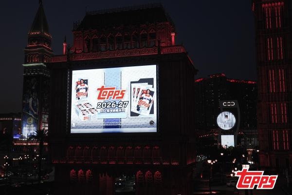 Topps亮相NBA中国赛与ASCC亚洲超级收藏家大会，贝克汉姆、弗拉格首次梦幻联动以收藏连接体育热爱