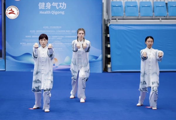 赛场上切磋技艺 赛场外读懂中国——第四届传统体育国际交流大赛开赛观察 