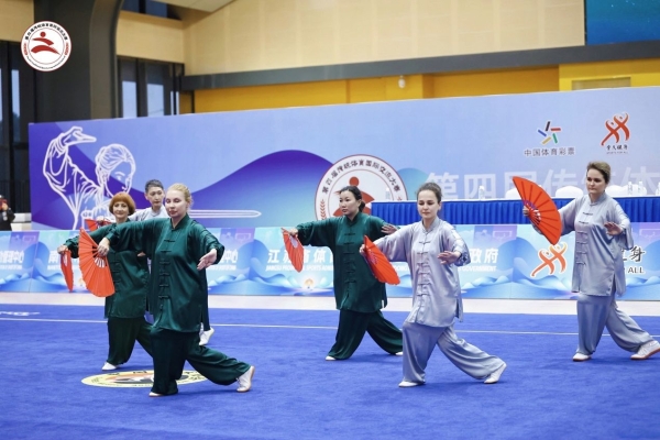 赛场上切磋技艺 赛场外读懂中国——第四届传统体育国际交流大赛开赛观察 