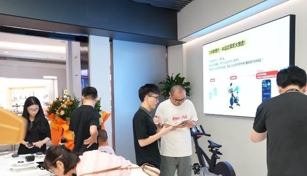 打造科技运动体验新地标，听智慧耳机深圳旗舰中心盛大启幕