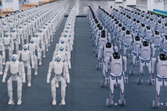 启元机器人第5000台个人机器人正式下线