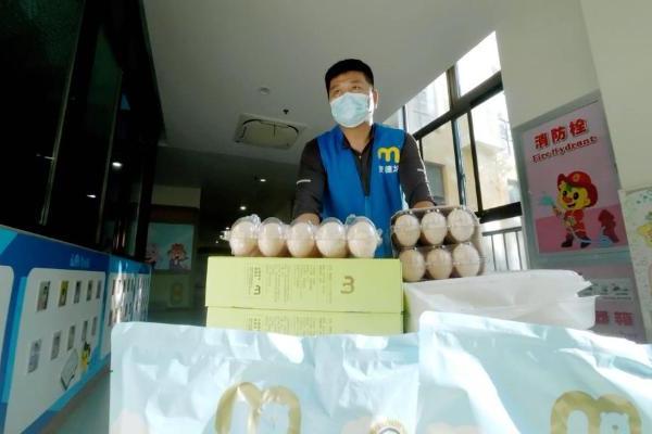 中国餐桌30年：放心吃饭，可以很简单 