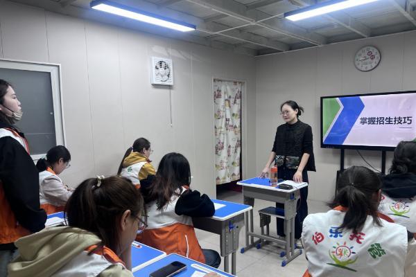 晋级教育：四天专家驻校赋能，打通招生、带班、管理闭环——山西运城樊校长校区指导纪实 
