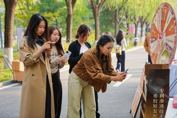 当校企协同遇上“健康美”｜晓平校园好物体验会走进燕京理工学院 