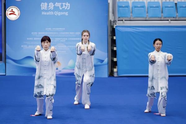 赛场上切磋技艺 赛场外读懂中国——第四届传统体育国际交流大赛开赛观察 