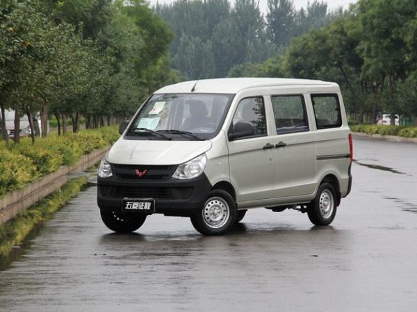 五菱之光优惠0.02万元欢迎进店赏车试驾