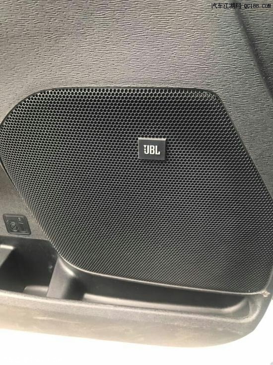 丰田塞纳的jbl音响