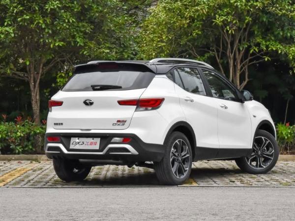 小型suv东南dx3x酷绮体验更时尚更智能