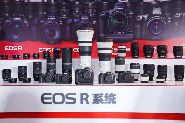 佳能EOS R3上手 全球首款全画幅微单方块机