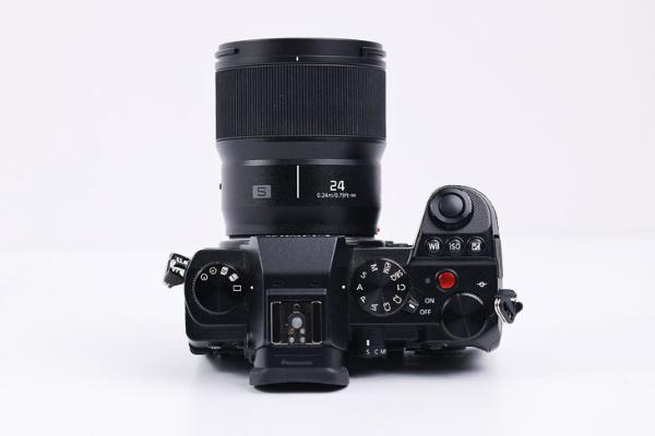 "F1.8军团"实力新战将 松下S 24mm F1.8镜头评测