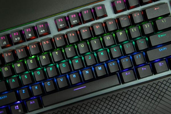 防水还有RGB！雷柏V800 RGB游戏机械键盘评测