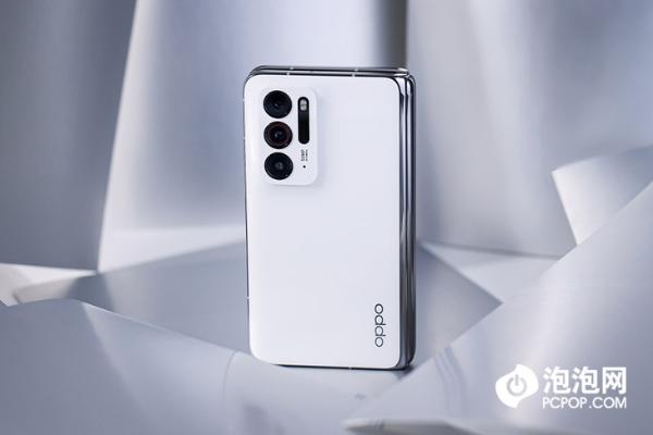 拍照有了新方式，OPPO Find N后置自拍更高清