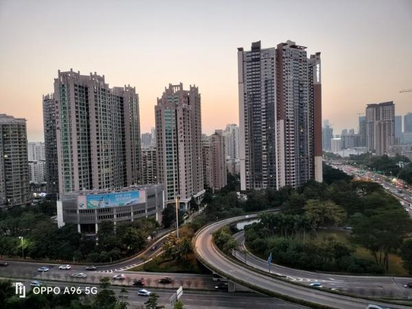 轻薄亮眼的双子星设计，OPPO A96 评测